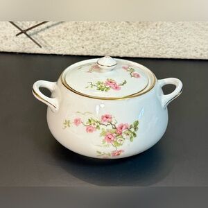 VTG 50s LIMOGES FRANCE PORCELAIN COVERED SUGAR BOWL Handpainted Pink FLOWERS